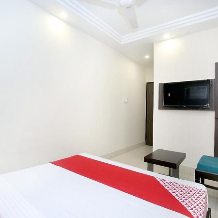 Oyo 12354 Hotel Sangreela Amritsar Ngoại thất bức ảnh