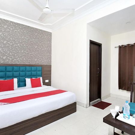 Oyo 12354 Hotel Sangreela Amritsar Ngoại thất bức ảnh