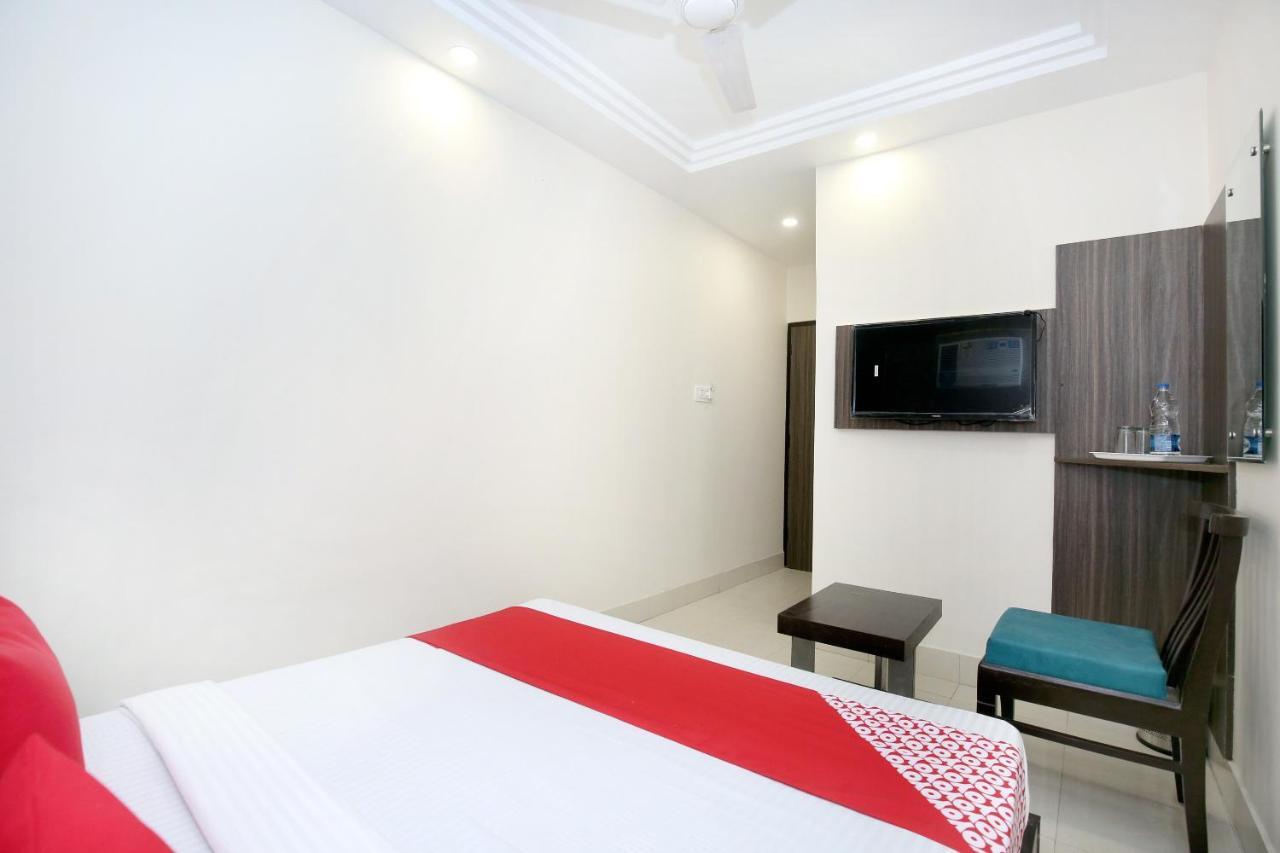 Oyo 12354 Hotel Sangreela Amritsar Ngoại thất bức ảnh