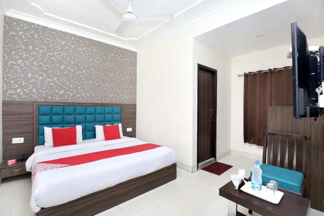 Oyo 12354 Hotel Sangreela Amritsar Ngoại thất bức ảnh