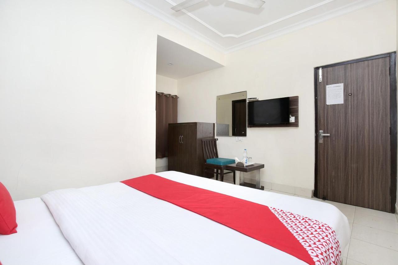 Oyo 12354 Hotel Sangreela Amritsar Ngoại thất bức ảnh