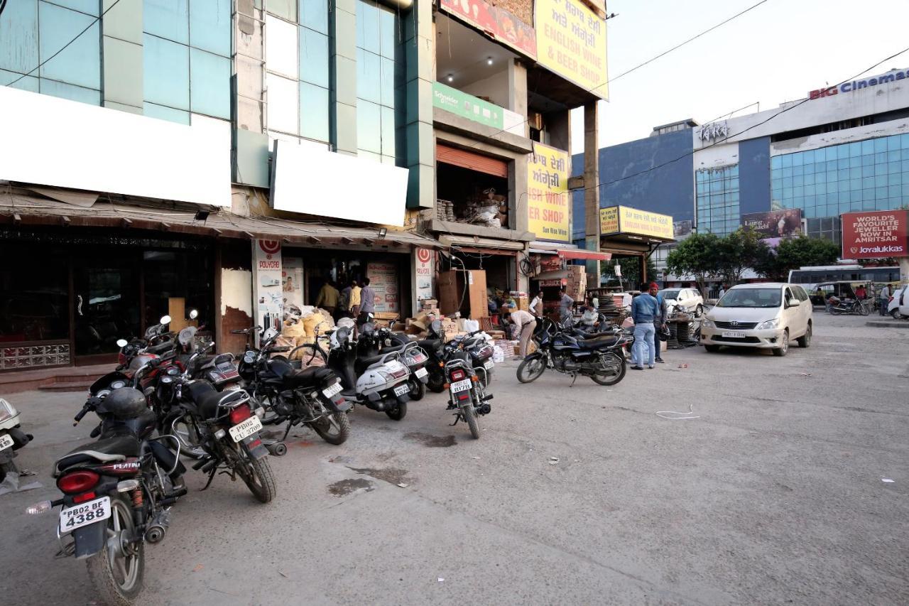 Oyo 12354 Hotel Sangreela Amritsar Ngoại thất bức ảnh