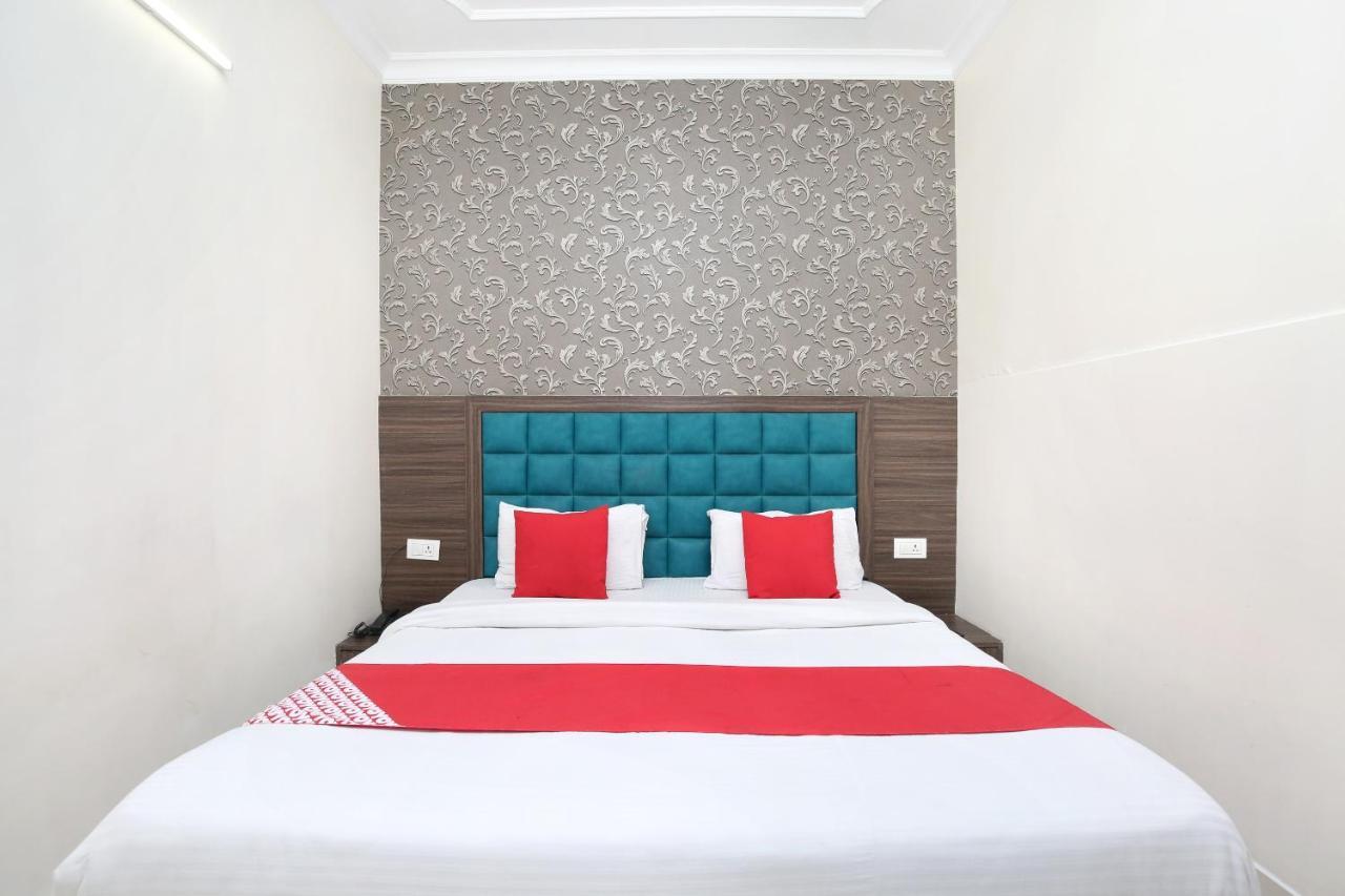 Oyo 12354 Hotel Sangreela Amritsar Ngoại thất bức ảnh