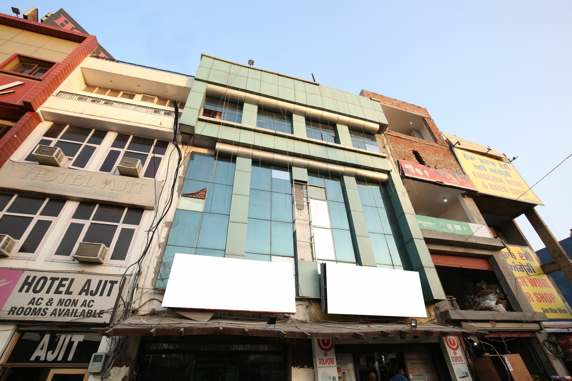 Oyo 12354 Hotel Sangreela Amritsar Ngoại thất bức ảnh
